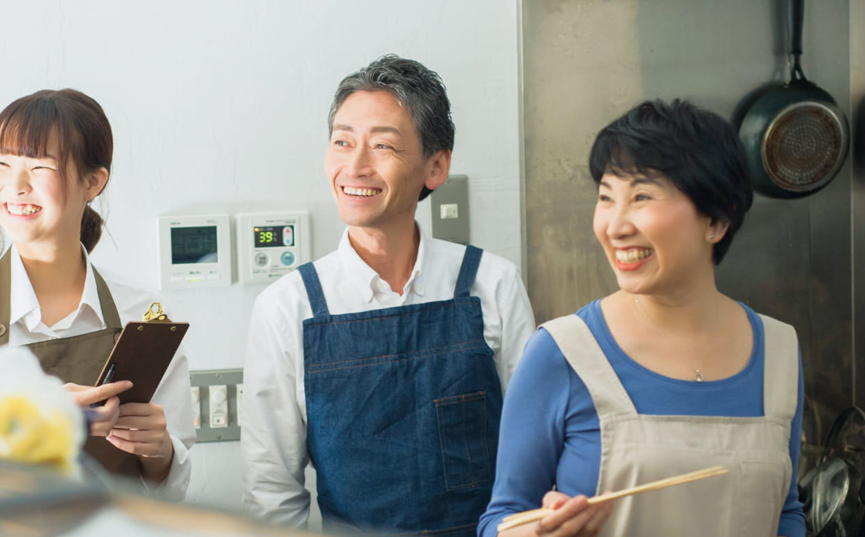 飲食業に特化